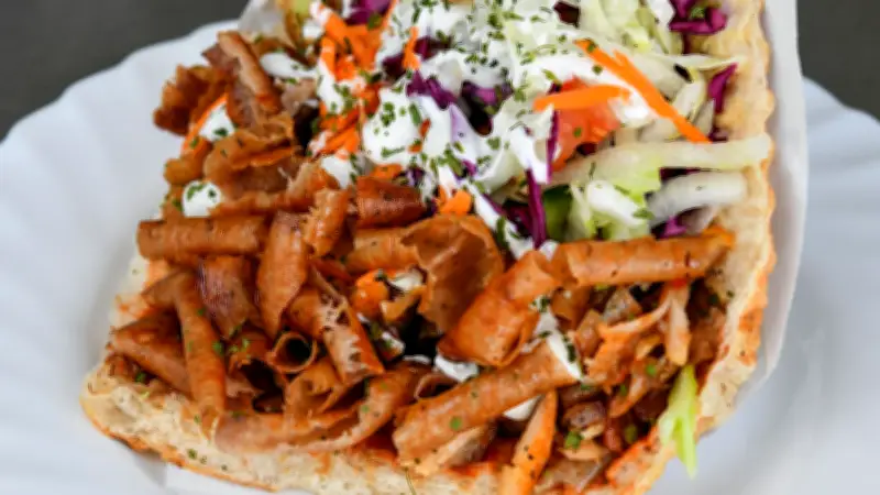 Staatsanwaltschaft überzeugt: Frau (35) plante Mord an Stiefvater mit vergiftetem Döner