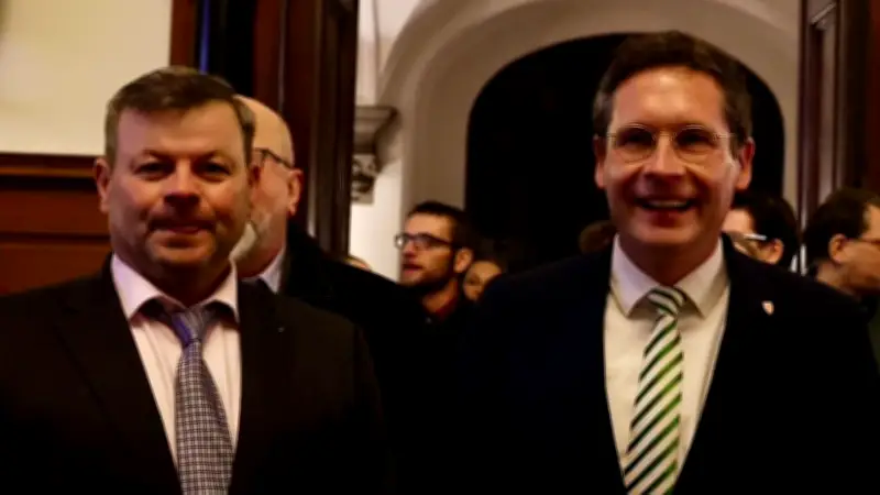 Staatsanwaltschaft Halle ermittelt: OB Vogt als Zeuge gegen Ex-Referenten geladen