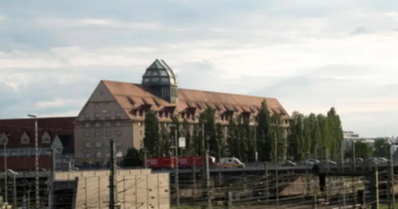 Star-Architekt saniert historisches Münchner Hauptzollamt an der Donnersbergerbrücke
