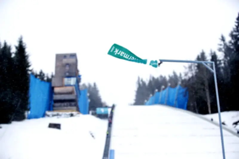 Starker Wind stoppt Skifliegen in Vikersund: Deutsche Rekordweite ungültig