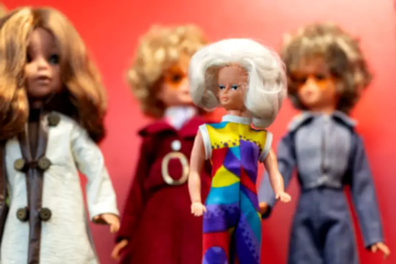 Steffi wird 60: Die DDR-Modepuppe als sozialistische Antwort auf Barbie
