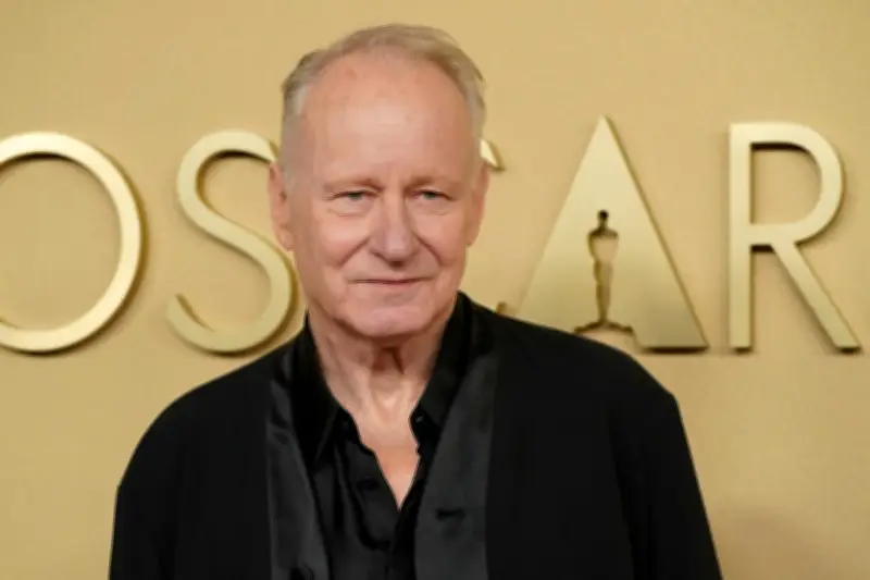 Stellan Skarsgård dreht Thriller-Serie mit Dakota Fanning nach Oscar-Erfolg
