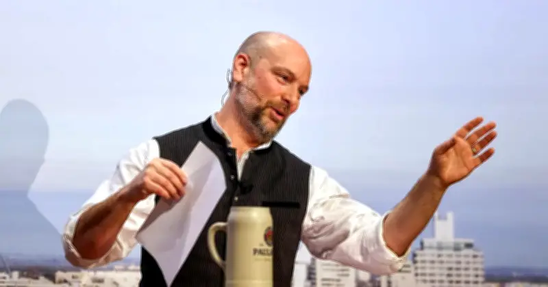 Stephan Zinners Nockherberg-Premiere: Fastenpredigt mit göttlicher Stimme und Kritik