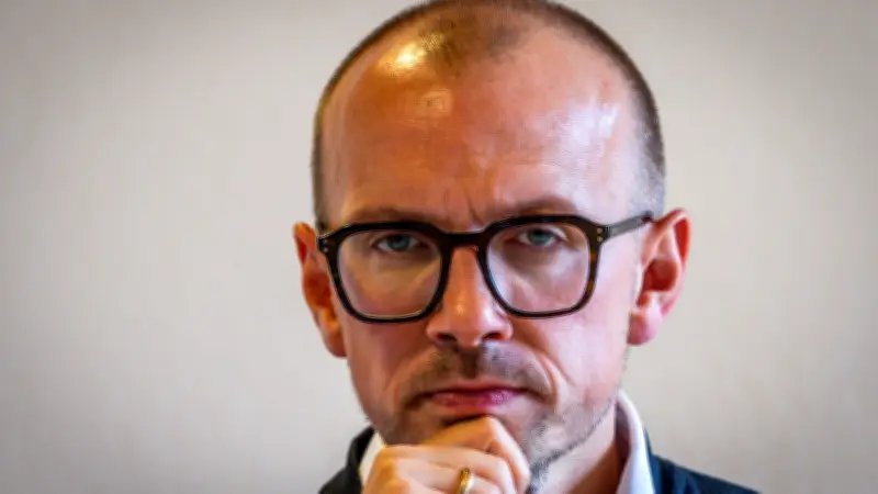 Steuergeld-Debatte in Ludwigslust-Parchim: Landrat muss Luxus-Hotelrechnung erklären