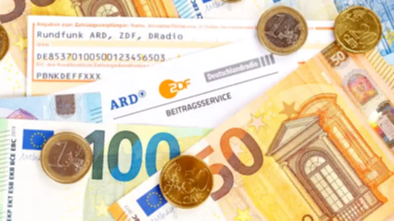 Steuerliche Absetzbarkeit des Rundfunkbeitrags: Gericht prüft mögliche Erleichterung für Millionen Bürger