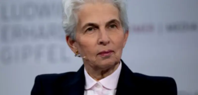 Strack-Zimmermann attackiert FDP-Chef Dürr: Sie fordert Parteivorsitz in Doppelspitze