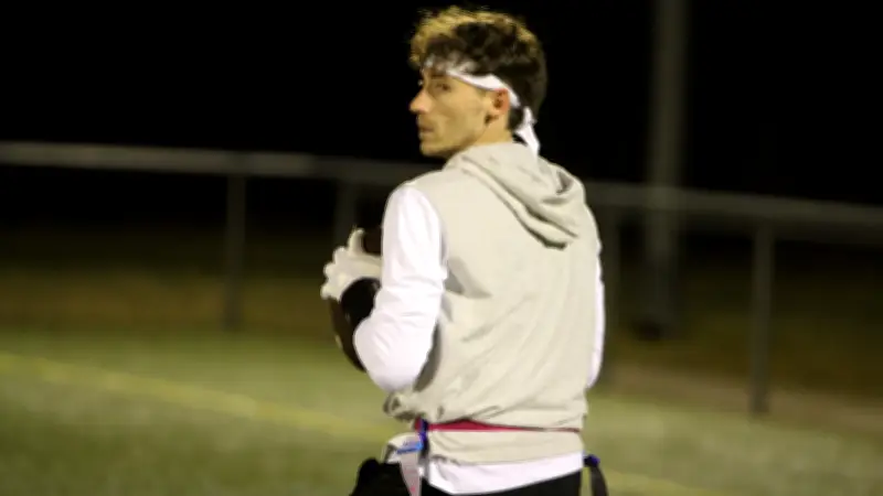 Strelitz Dukes starten mit dreifacher Niederlage in die Flag-Football-Saison