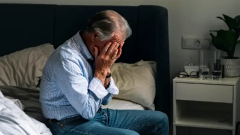 Studie enthüllt: Witwer haben deutlich höheres Demenzrisiko als Witwen