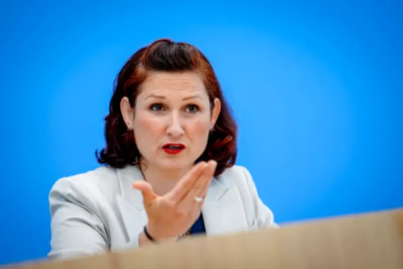 Studie: Muslimische Frauen mit Kopftuch erleben besonders häufig Alltagsdiskriminierung