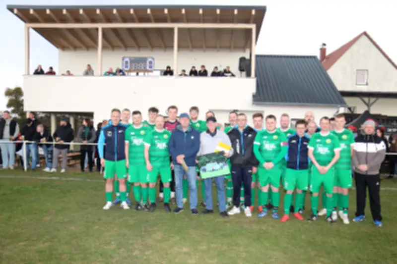 SVM Mertendorf festigt Führung in Kreisliga, SG Lossa feiert Heimkehr mit Ehrungen
