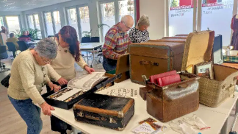 Tag der Archive in Sandersdorf: Alte Koffer erzählen bewegende Geschichten