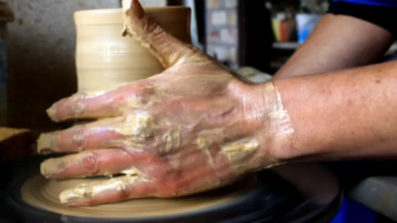 Tag der offenen Töpferei: Einblicke in Keramikwerkstätten rund um Neubrandenburg
