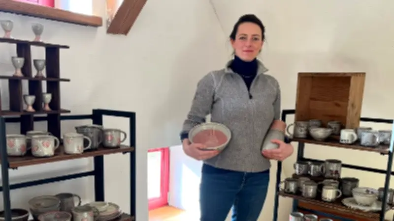 Tag der offenen Töpferei: Elke Ludwig zeigt ihre Keramikkunst in neuer Werkstatt