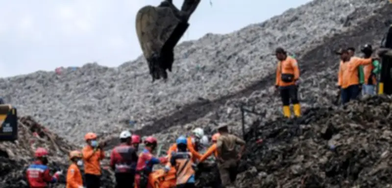 Tödlicher Erdrutsch auf Mega-Müllhalde in Indonesien: Mindestens fünf Tote bei Unglück nahe Jakarta