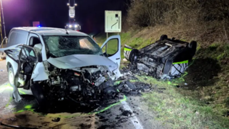 Tödlicher Frontalcrash auf rheinland-pfälzischer Landstraße nach Überholmanöver
