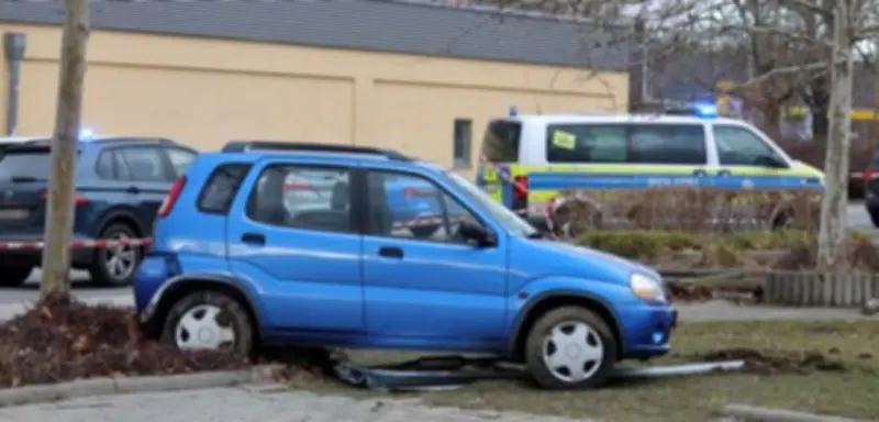 Tödlicher Parkplatzunfall in Gera: Zweites Opfer nach Überrollung durch 88-Jährige verstorben