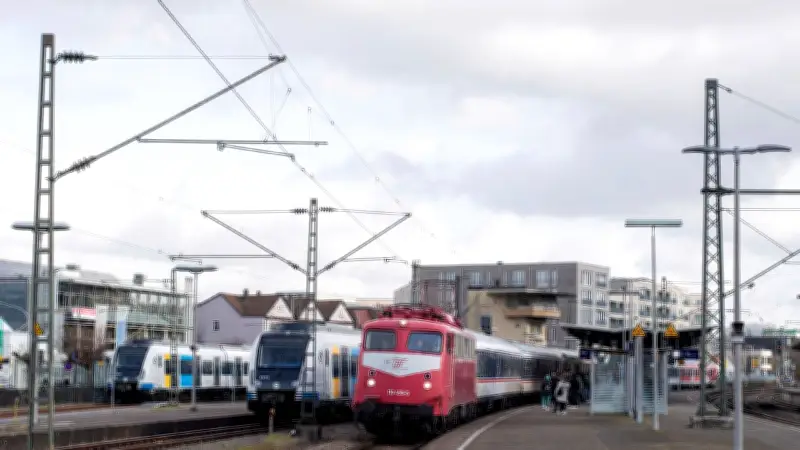Tödlicher Zugunfall in Schorndorf: Bahnhof nach Personenerfassung gesperrt