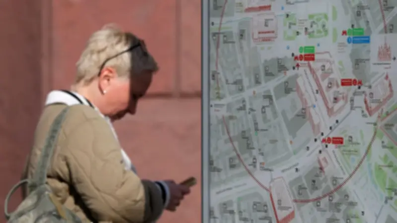 Telefonzellen und Stadtpläne erleben Comeback: Russlands mobile Internet-Abschaltungen zwingen zu altmodischen Lösungen