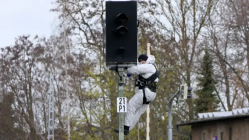 Terrorabwehr ermittelt: Sabotage an Bahn-Signalen in Sachsen - Gefahr für Zugverkehr