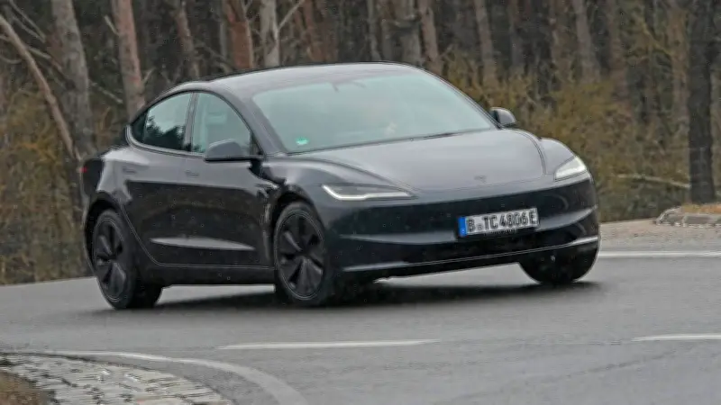 Tesla Model 3 im Test: Kann das günstige Einstiegsmodell die Elektro-Limousine retten?