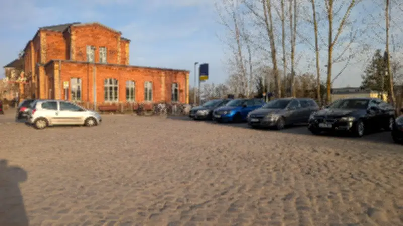 Teterow: Neuer Verkehrsknotenpunkt am Bahnhof soll endlich 2026 starten