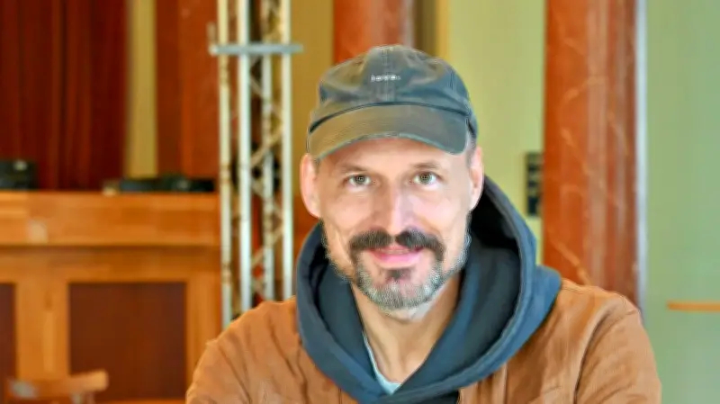 Theaterstück 'Wunde Stadt' in Magdeburg löst Debatte über Weihnachtsmarkt-Attentat aus