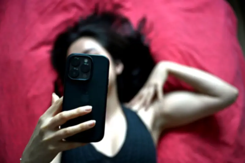 Thirst Traps auf TikTok: Wie sexualisierte Clips Aufmerksamkeit generieren und was dahintersteckt