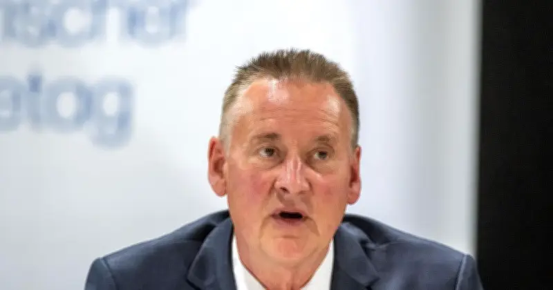 Thomas Jung triumphiert erneut: Überwältigende Wiederwahl als Fürther Oberbürgermeister