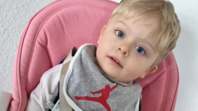 Tillmann (2) leidet an CHD2: Mutter kämpft um behindertengerechtes Auto