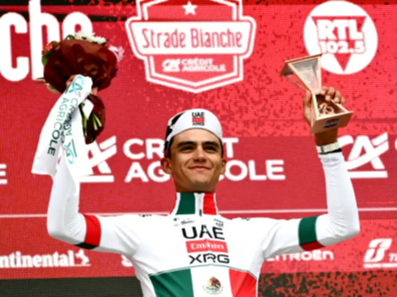 Tirreno-Adriatico: Isaac Del Toro steht vor Triumph nach Königsetappensieg