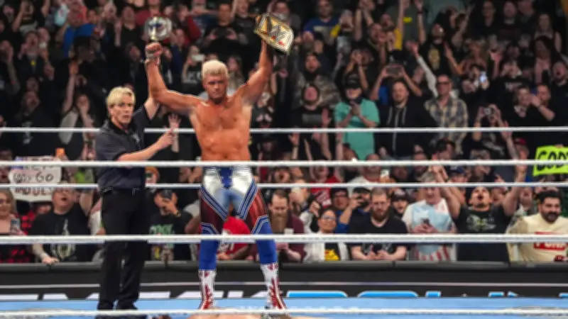 Titel-Schocker bei WWE SmackDown: Cody Rhodes krönt sich zum dritten Mal zum Champion