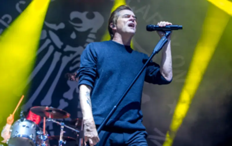 Tote Hosen kehren zurück: Neue Single 'Die Show muss weitergehen' nach neunjähriger Pause