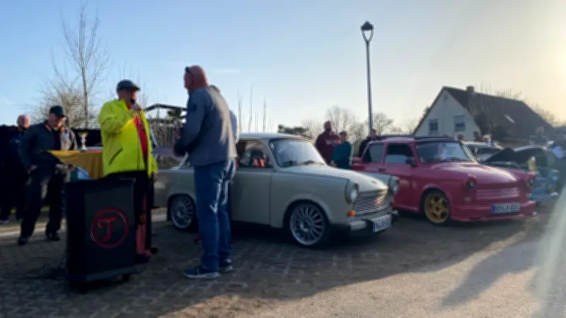 Trabi-Saisonauftakt in Quilow: Kult-Auto-Fans küren Top-Trabi 2026