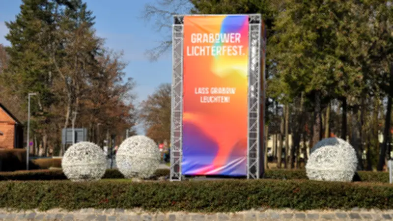 Traditionelles Lichterfest erleuchtet Grabow mit magischen Lichtinstallationen und vielfältigem Programm