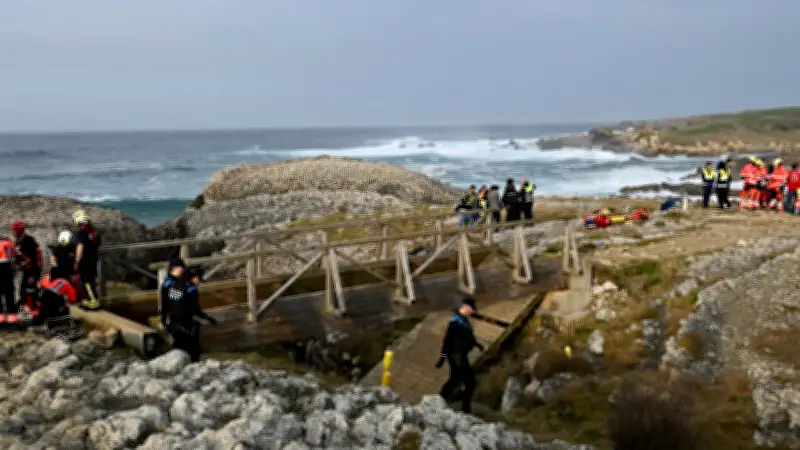 Tragödie an Spaniens Küste: Fünf Tote nach Einsturz von Holzsteg am Strand von Santander