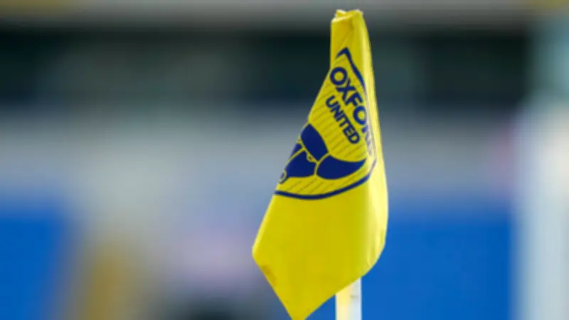 Tragödie beim Fußball: 15-jährige Nachwuchsspielerin bricht auf dem Platz tot zusammen