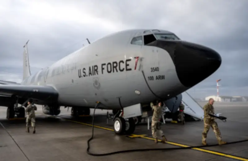 Tragischer Absturz im Irak: US-Tankflugzeug verunglückt - Vier Todesopfer zu beklagen