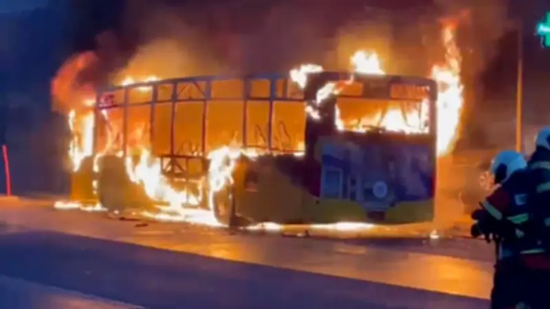 Tragischer Busbrand in Kerzers: Sechs Tote und fünf Verletzte in der Schweiz