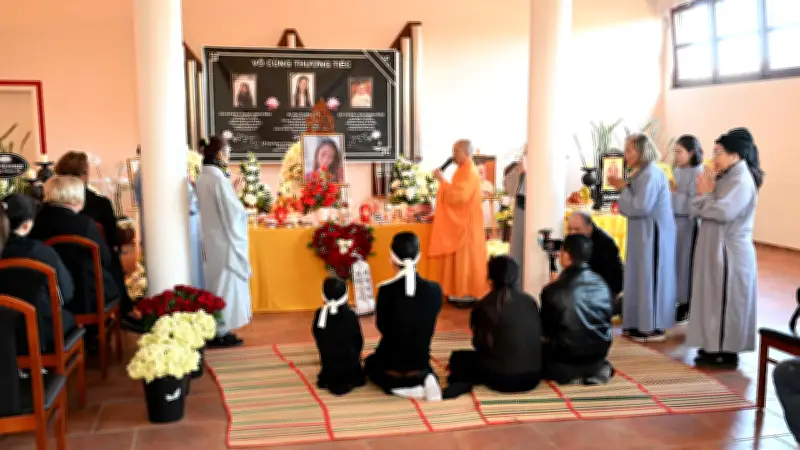 Trauerfeier für Brandopfer in Berlin: Abschied von Mutter und zwei Söhnen