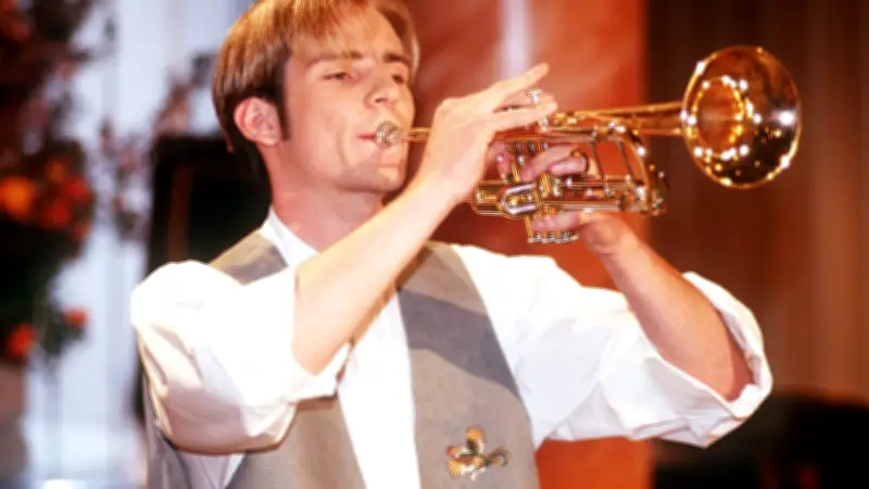 Trompeter fälschlicherweise für tot erklärt: WhatsApp-Nachrichten explodieren