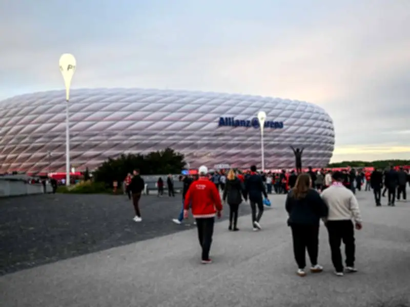 Trotz Nahverkehrsstreik: So gelingt die Anreise zum FC Bayern Champions League-Spiel