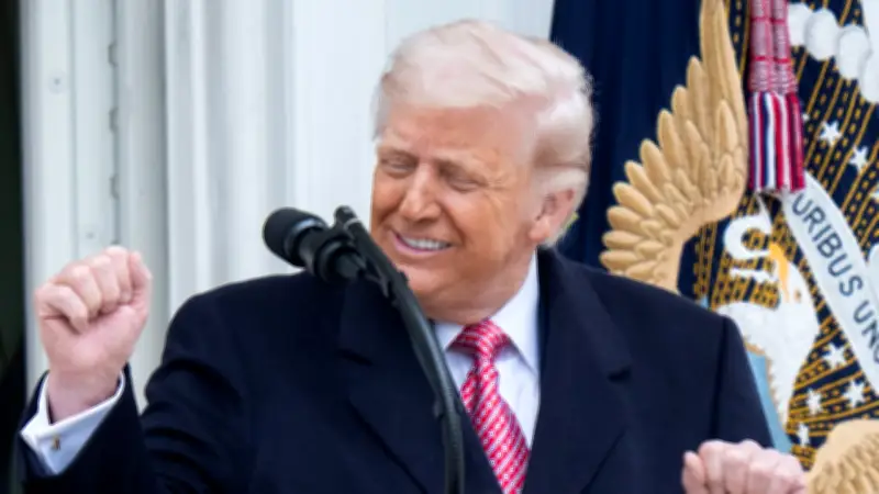 Trump kokettiert mit 'Straße von Trump' - Pseudo-Versprecher zu Hormus sorgt für Irritationen