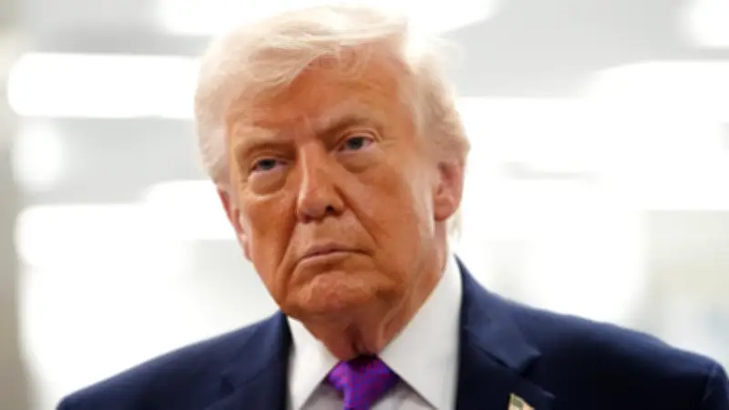 Trump warnt Nato vor 'sehr schlechter Zukunft' und fordert Hilfe in Hormus-Straße