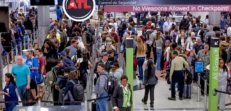 Trump will TSA-Gehälter per Notstandsverordnung zahlen – Verfassungsstreit droht