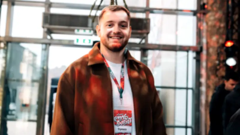 Trymacs: Vom Tellerwäscher zum Twitch-Millionär – Die Erfolgsgeschichte des Internet-Stars