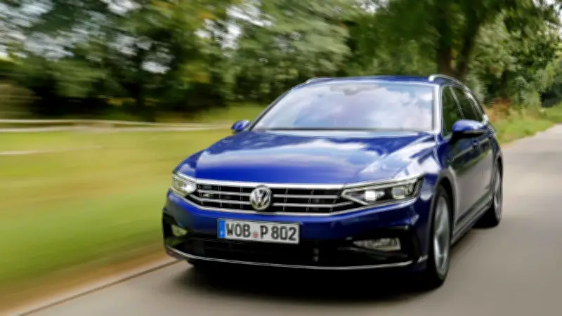 TÜV-Report enthüllt: VW Passat als Dienstwagen - Die strapaziöse Wahrheit hinter Deutschlands Kombi-Liebling