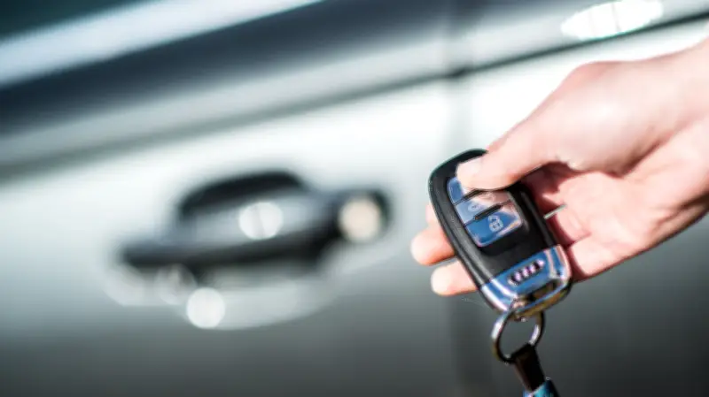 Uckermark: 22-Jähriger ignoriert Polizei-Anweisung – verliert Autoschlüssel nach zweiter Drogenfahrt