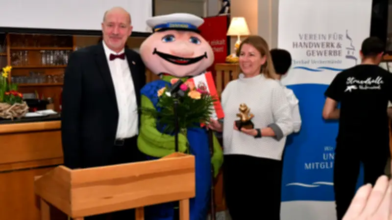 Ueckermünde startet eigenen Jahresempfang mit Verleihung des Goldenen Ueckerich
