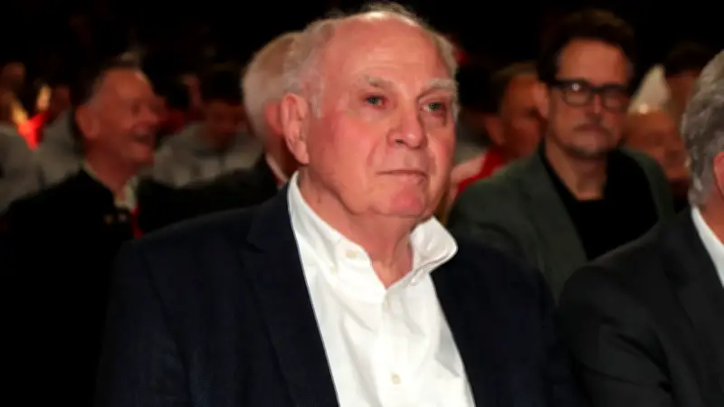 Uli Hoeneß warnt vor AfD-Regierungsbeteiligung in drei Jahren bei politischer Kritik