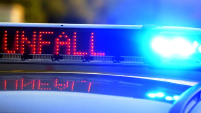 Unfall auf A14 bei Leipzig: Fahrer flüchtet nach Crash mit BMW